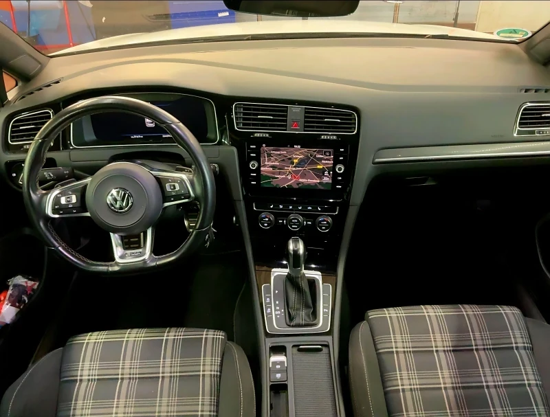 VW Golf Variant GTD | 7.5 | DIGITAL | DISTRONIC, снимка 2 - Автомобили и джипове - 52907284