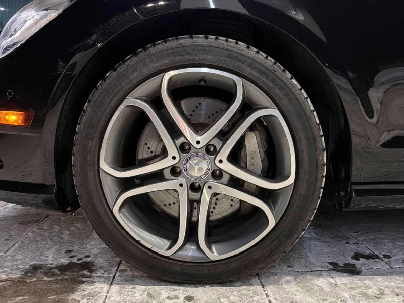 Mercedes-Benz CLS 550 * CARFAX * ЦЕНА ДО БГ, снимка 9 - Автомобили и джипове - 53508684