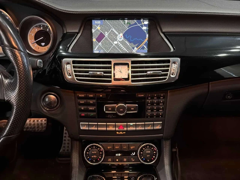 Mercedes-Benz CLS 550 * CARFAX * ЦЕНА ДО БГ, снимка 12 - Автомобили и джипове - 53508684