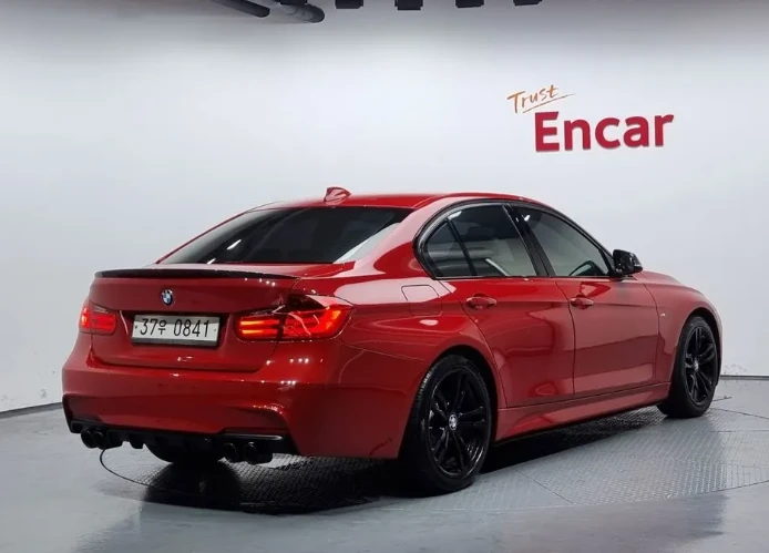 BMW 320 M Performance Edition - изображение 2