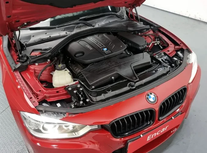 BMW 320 M Performance Edition - изображение 6