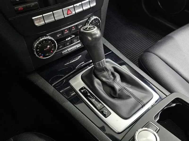 Mercedes-Benz C 180  - изображение 9