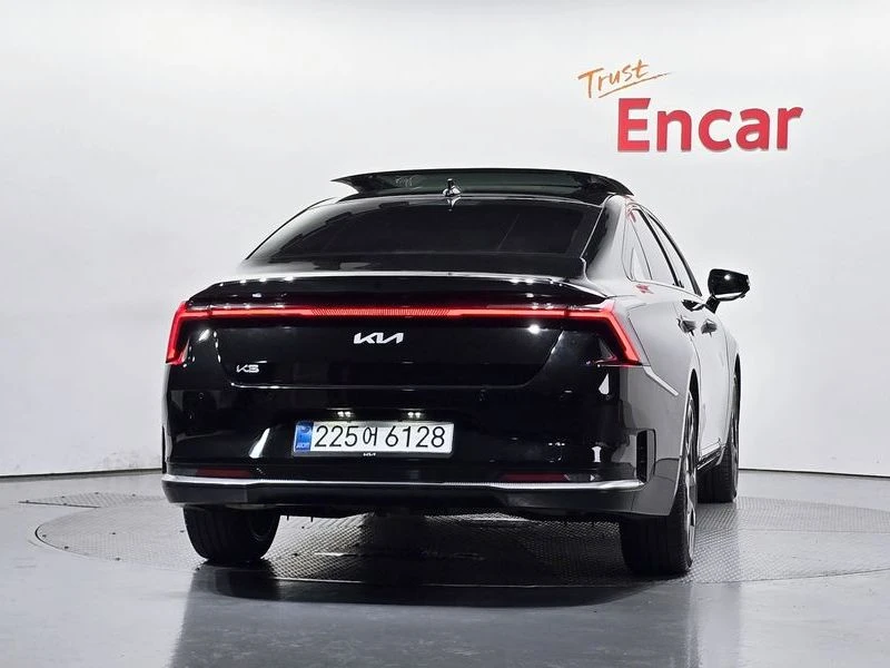 Kia K8 Kia K8 SIGNATURE/MERIDIAN SOUND/PANOROOF/MASSAGE, снимка 4 - Автомобили и джипове - 55595156