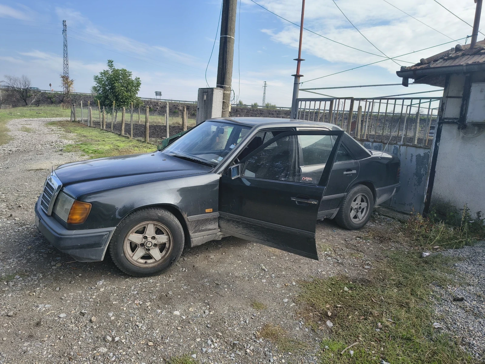 Mercedes-Benz 124 250, снимка 1