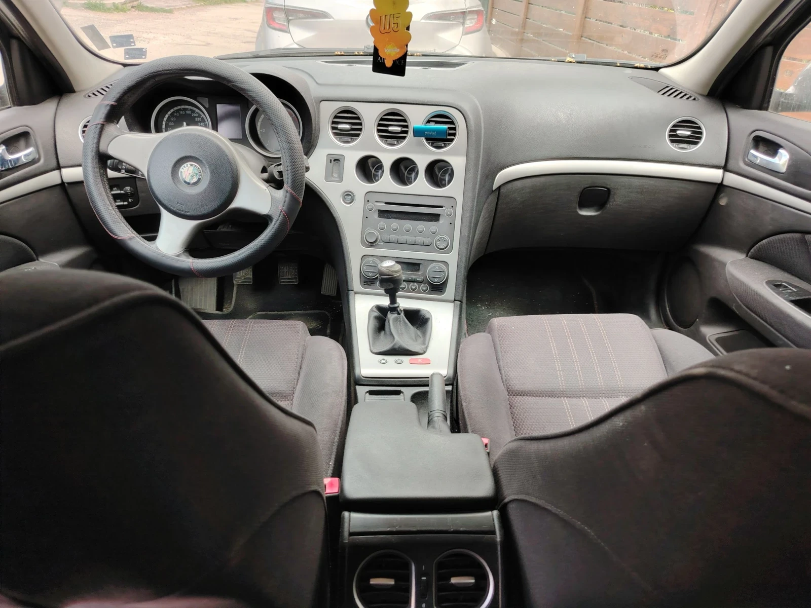 Alfa Romeo 159 sportwagon 1.9jtd - изображение 6
