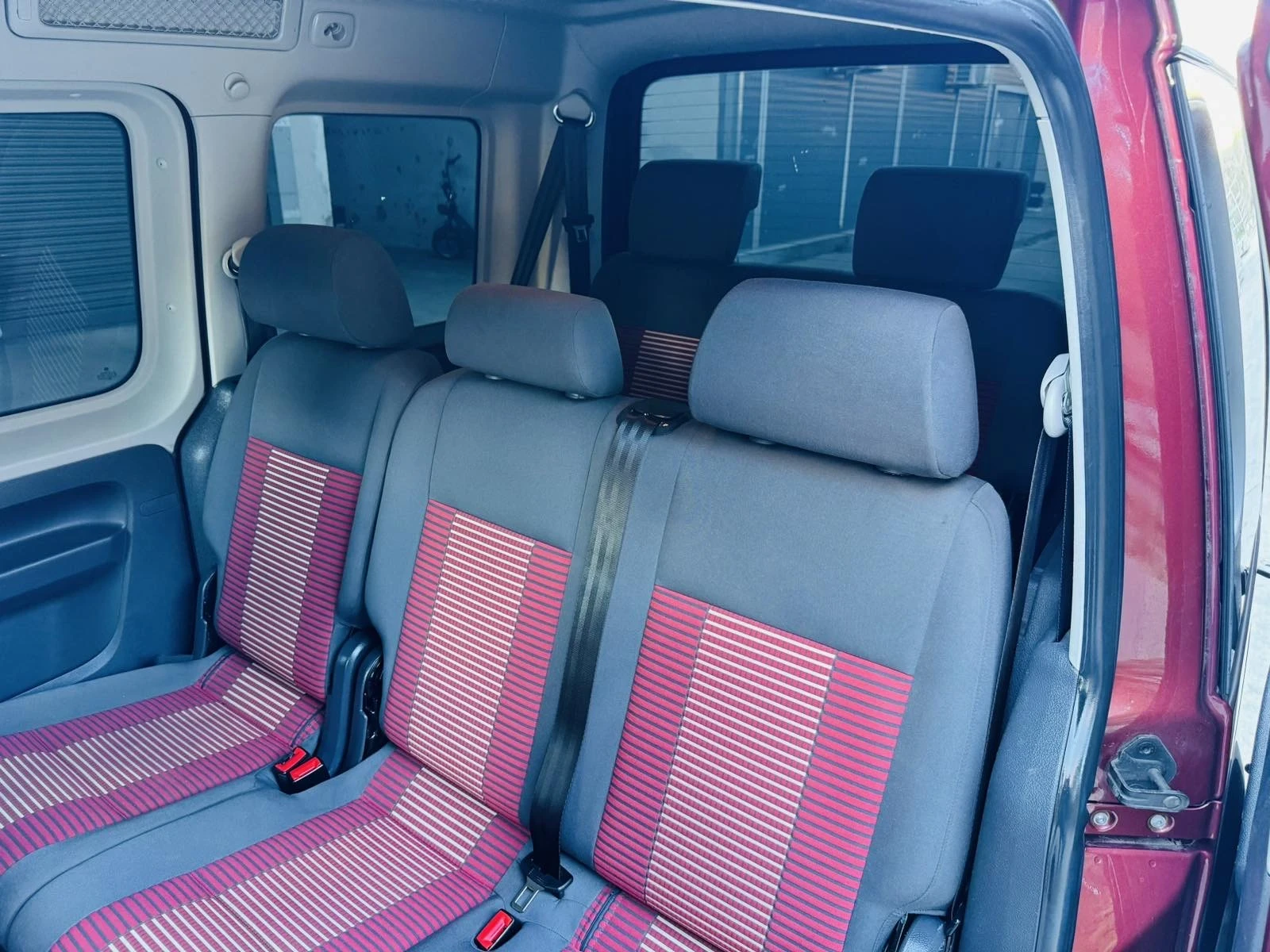 VW Caddy 2.0 TDI | Mobile.bg — изображение 14