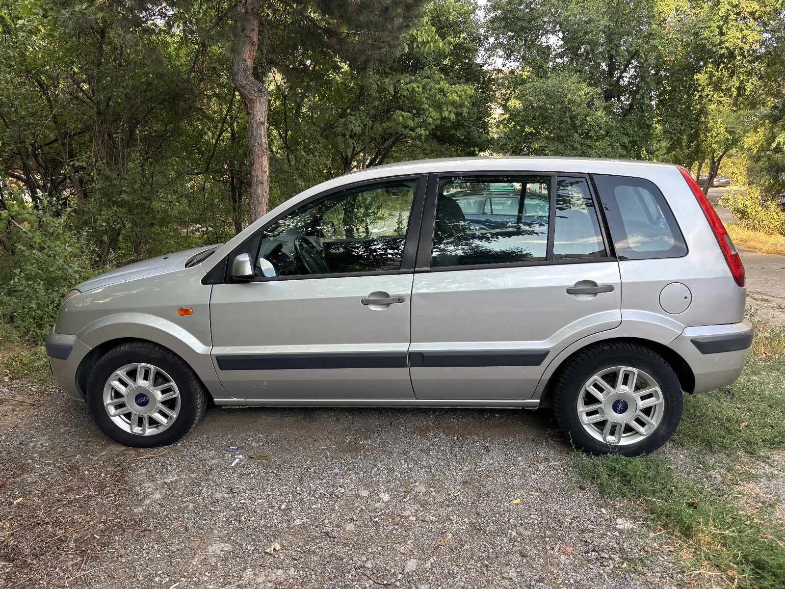 Ford Fusion  - изображение 2