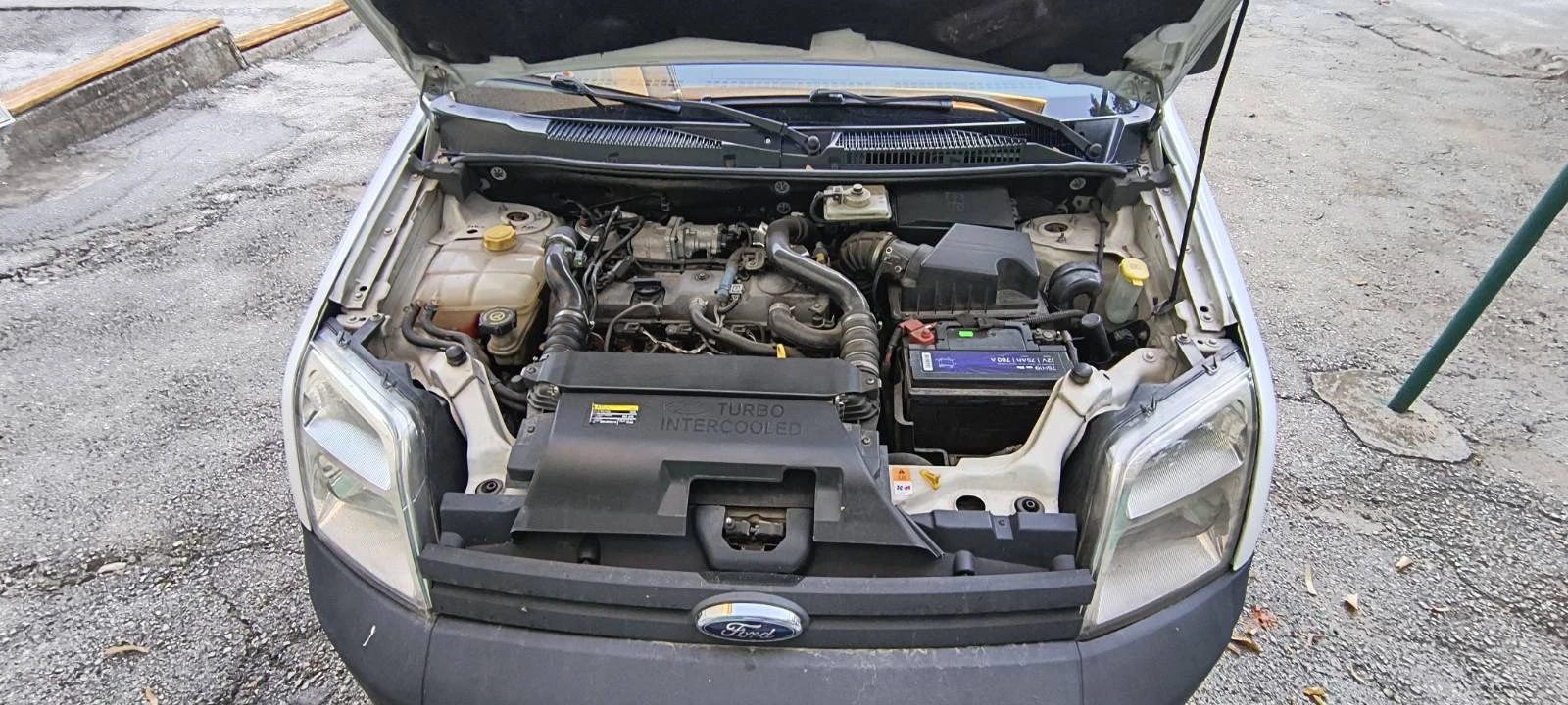 Ford Tourneo Connect  - изображение 7