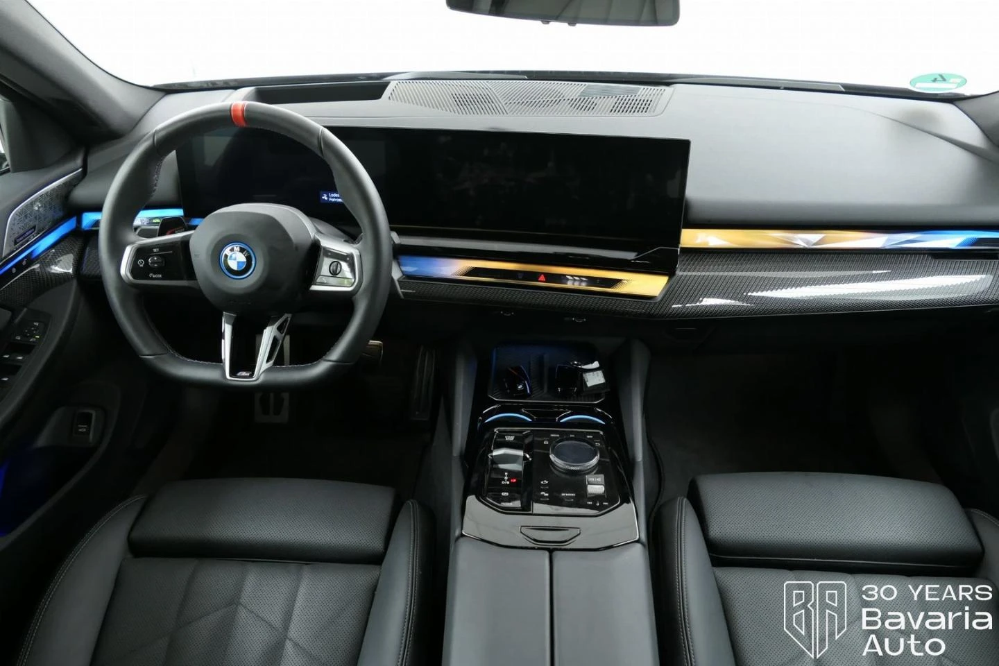 BMW i5 M60 xDrive Touring - изображение 6