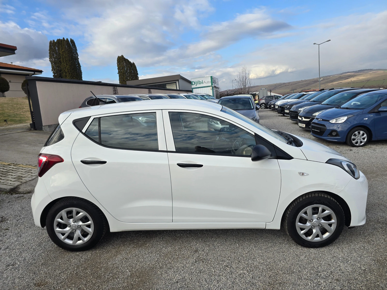 Hyundai I10 1.0I-67K.C-EURO6B-FACE - изображение 4