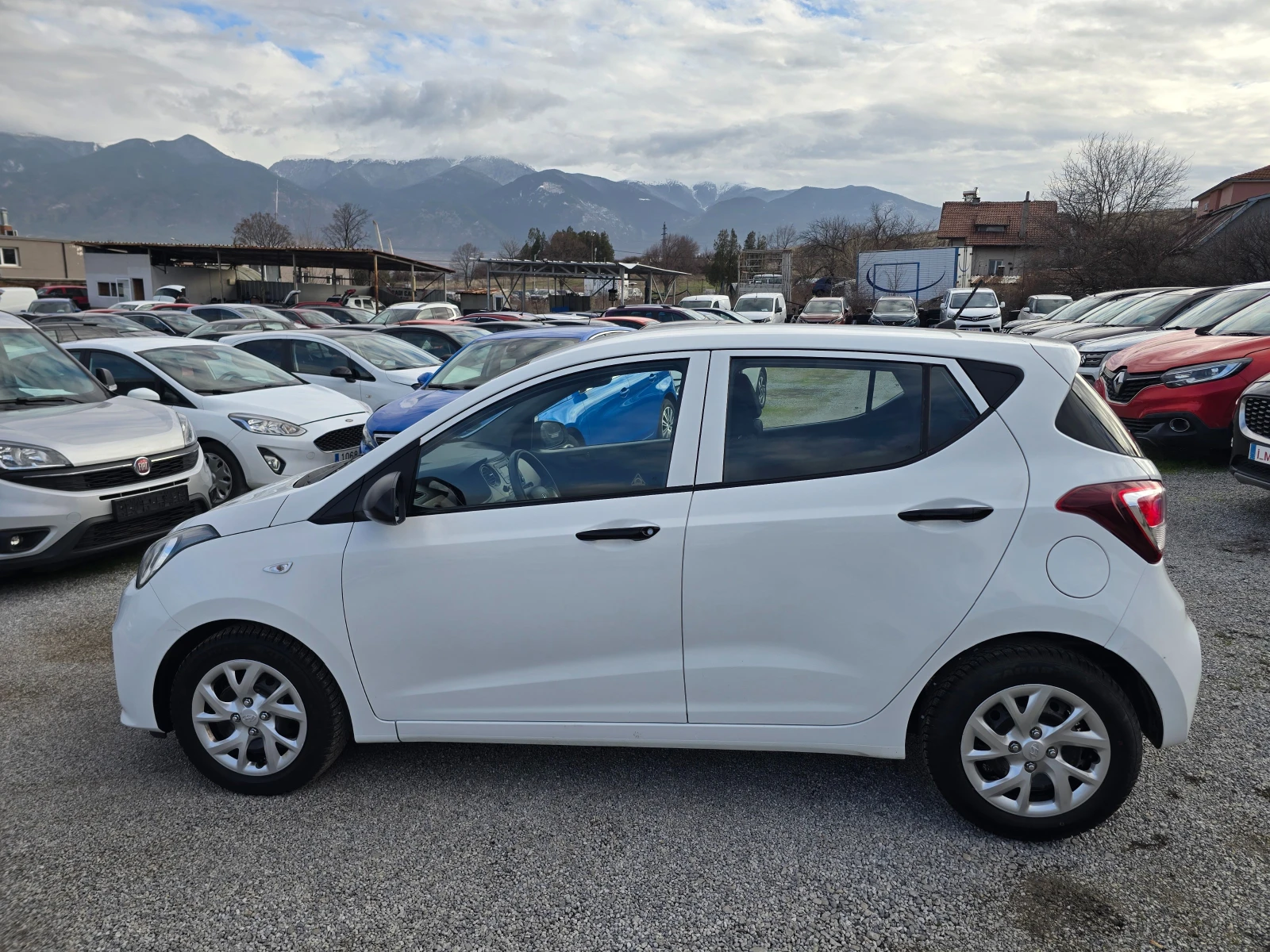 Hyundai I10 1.0I-67K.C-EURO6B-FACE - изображение 8