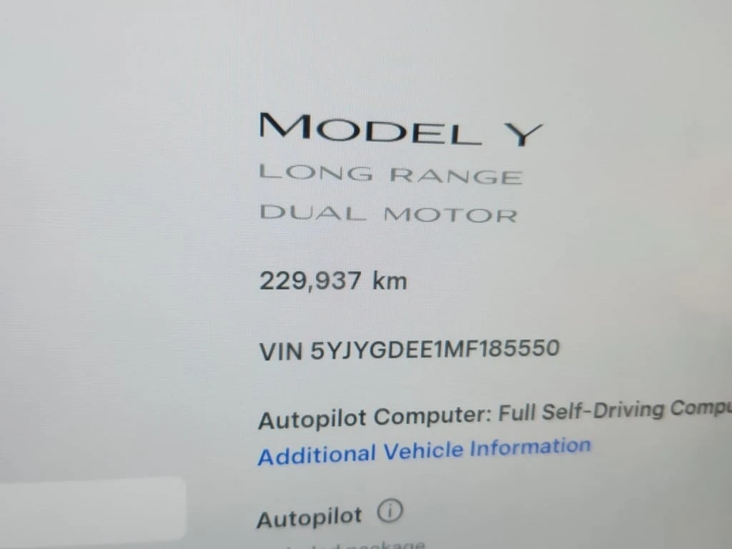 Tesla Model Y * LONG RANGE * CARFAX * ��� ������������ ������ | Mobile.bg � ����������� 9