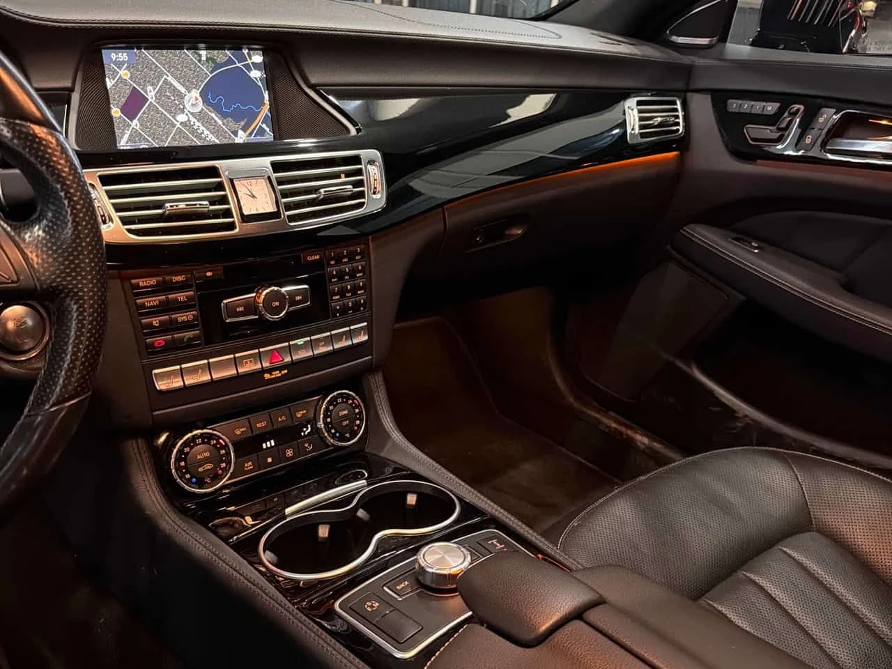 Mercedes-Benz CLS 550 * CARFAX * ���� �� �� | Mobile.bg � ����������� 13