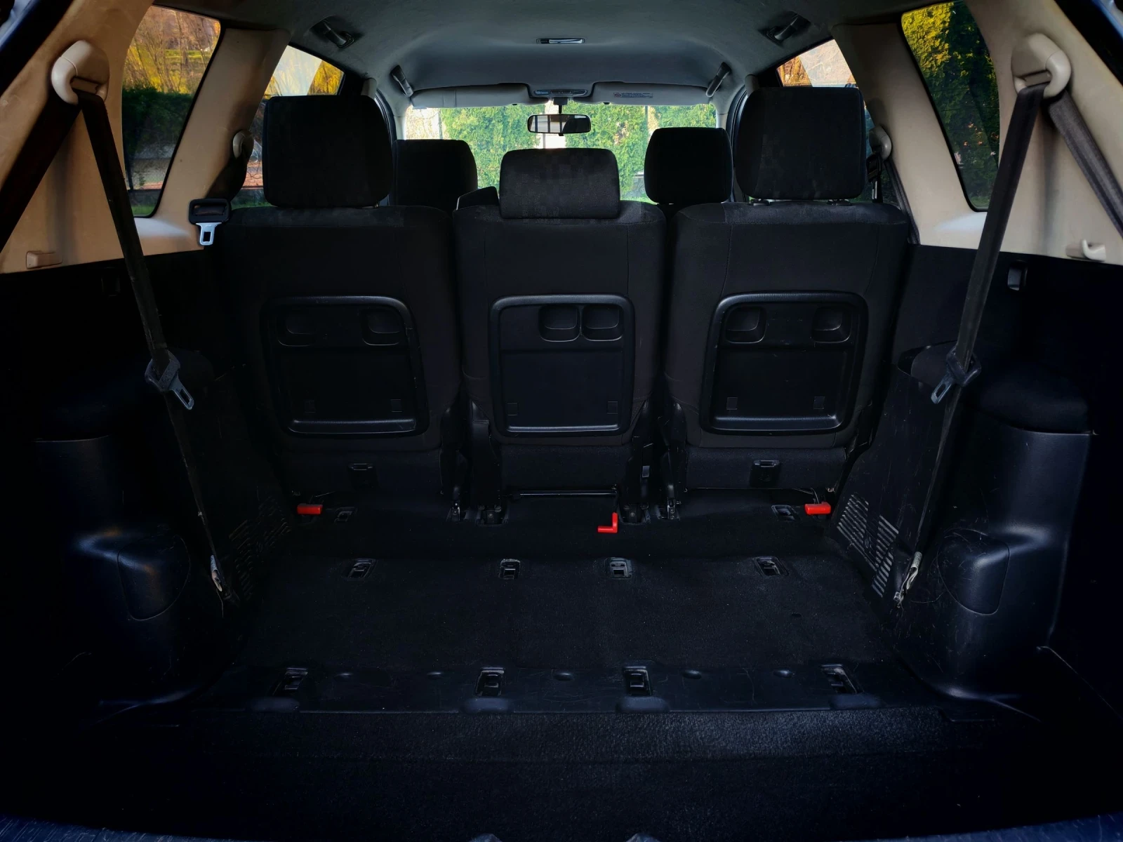 Toyota Avensis verso 2.0D4D(116)* FACELIFT* НОВ ВНОС* , снимка 15 - Автомобили и джипове - 54128061