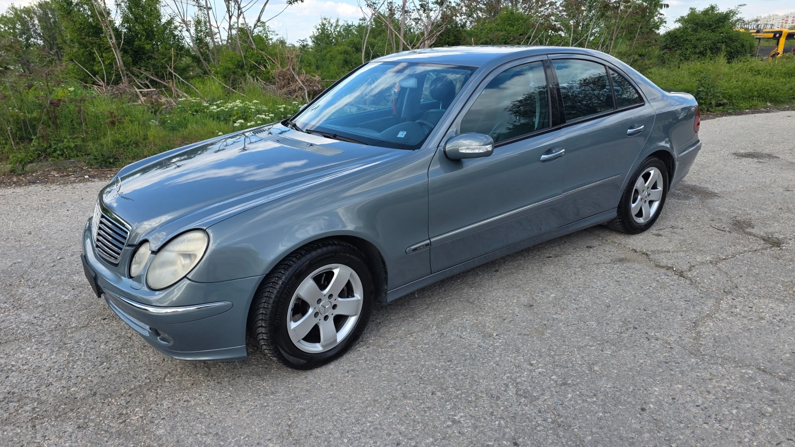 Mercedes-Benz E 270 2.7cdi, снимка 15 - Автомобили и джипове - 54402008