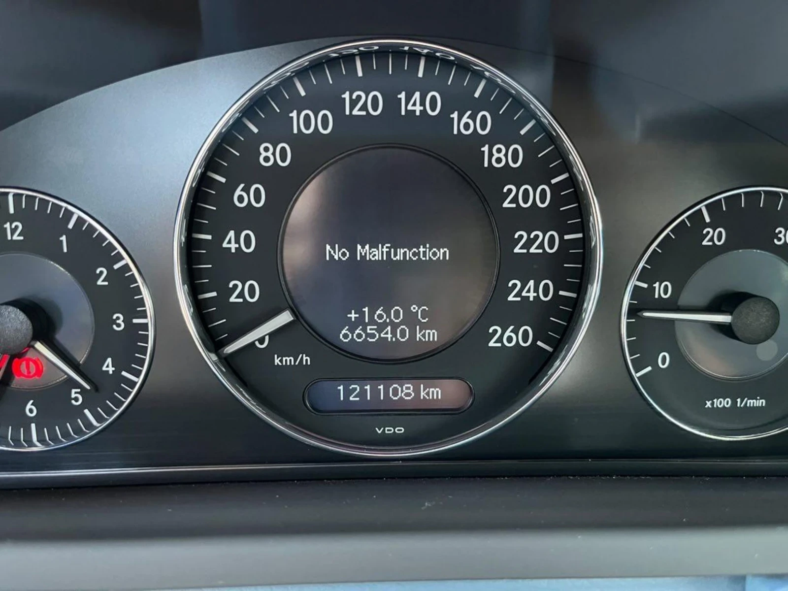 Mercedes-Benz CLK, снимка 10 - Автомобили и джипове - 54599132