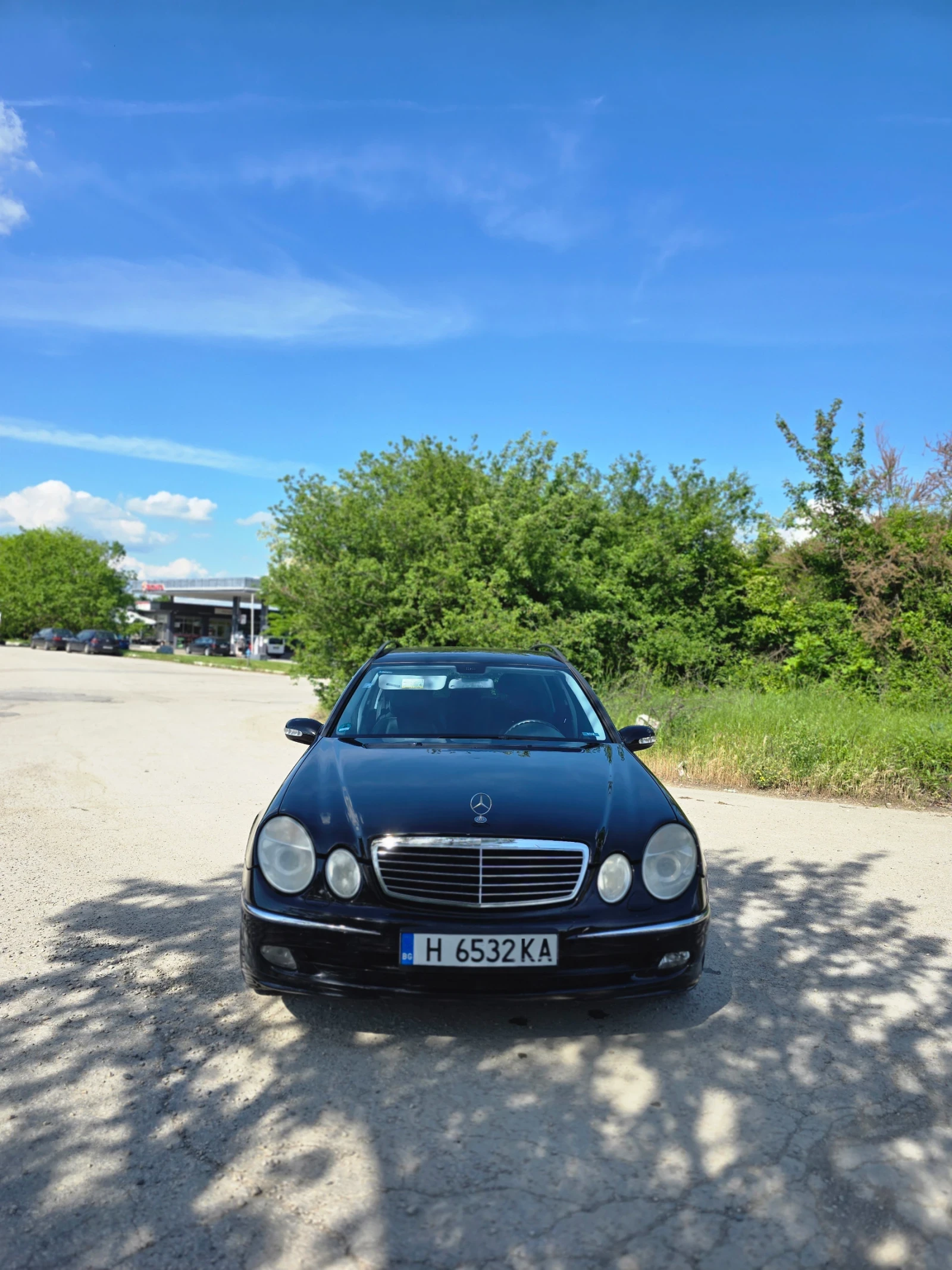 Mercedes-Benz E 320 CDI, снимка 2 - Автомобили и джипове - 54660959