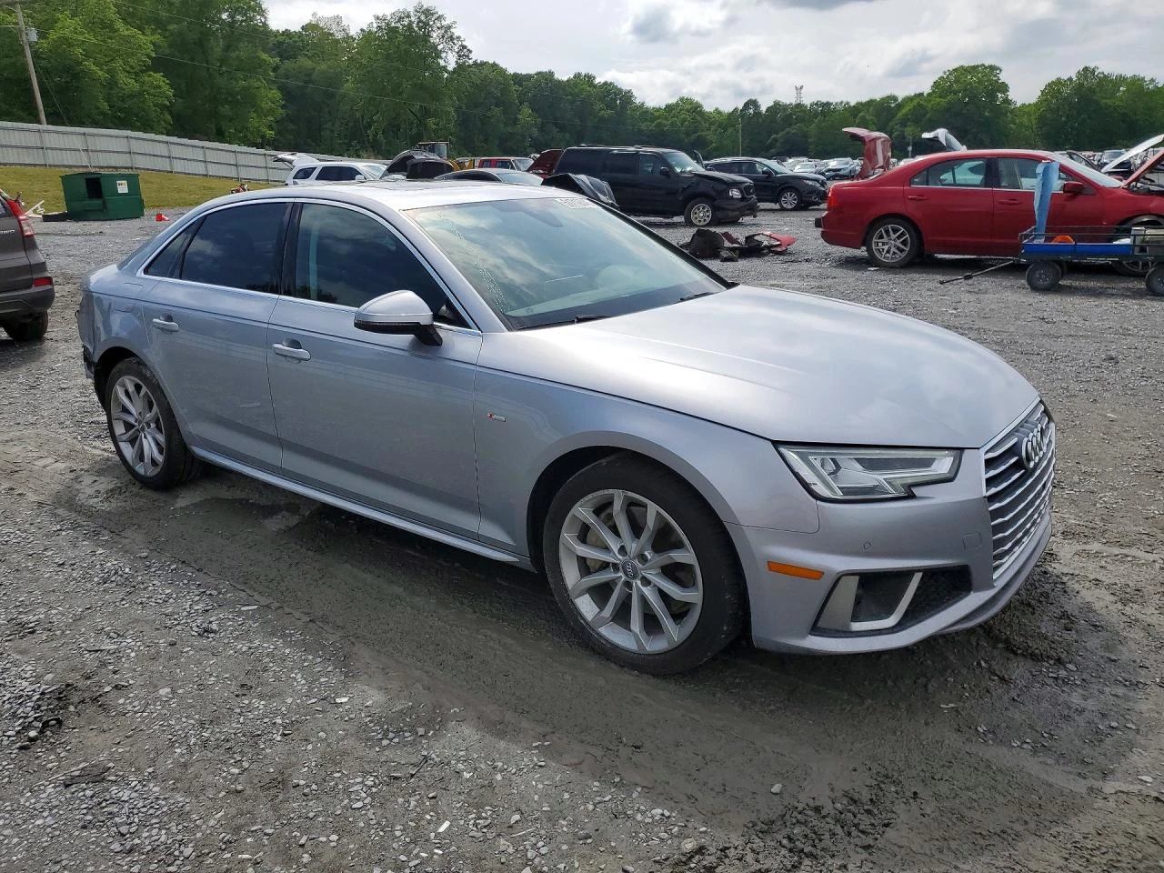 Audi A4 2.0l Premium Plus, снимка 4 - Автомобили и джипове - 54705176