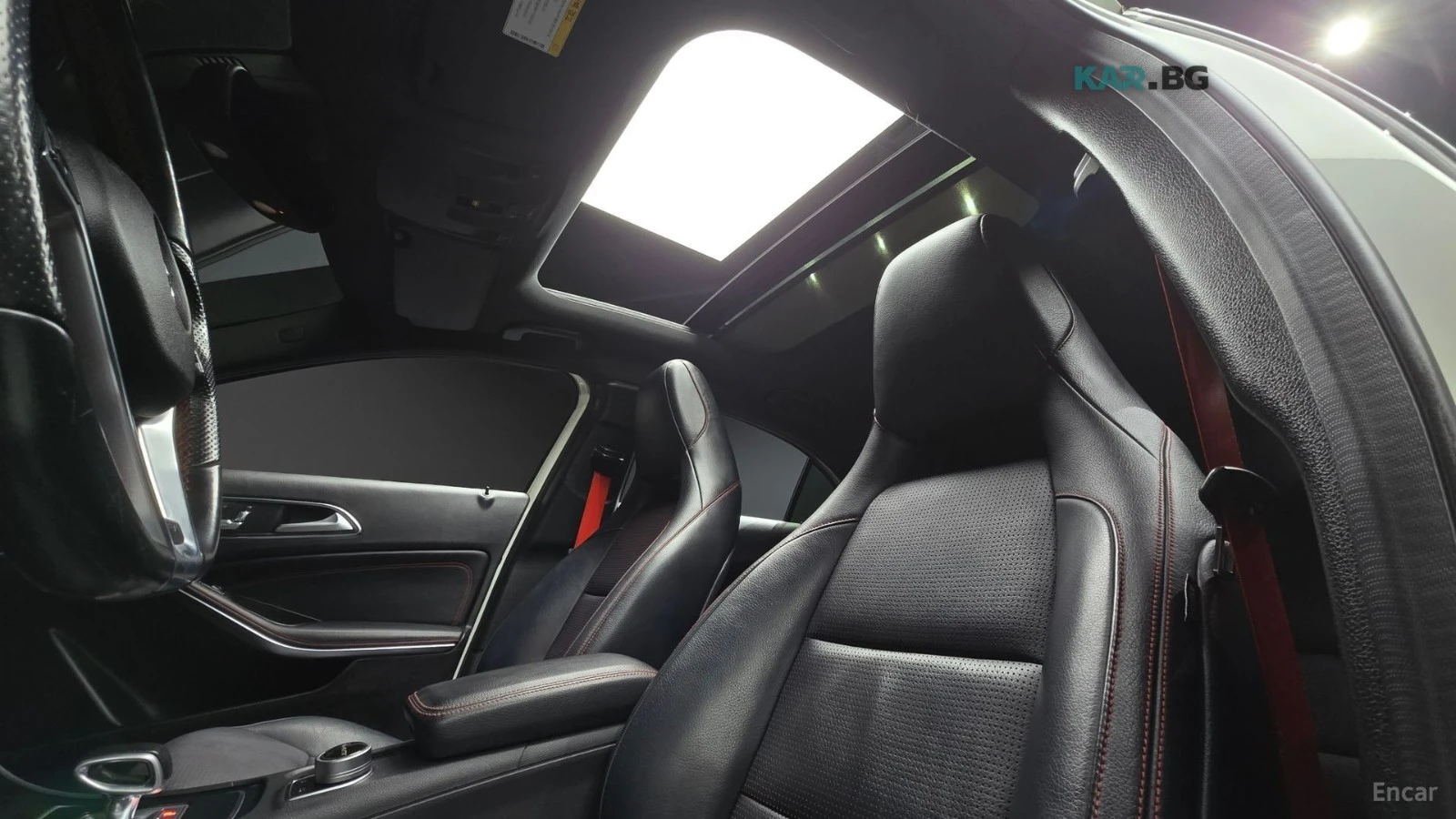Mercedes-Benz A45 AMG * 4MATIC* КОЖА* ПОДГРЕВ* ПАНОРАМА* NAVI* , снимка 17 - Автомобили и джипове - 54868924
