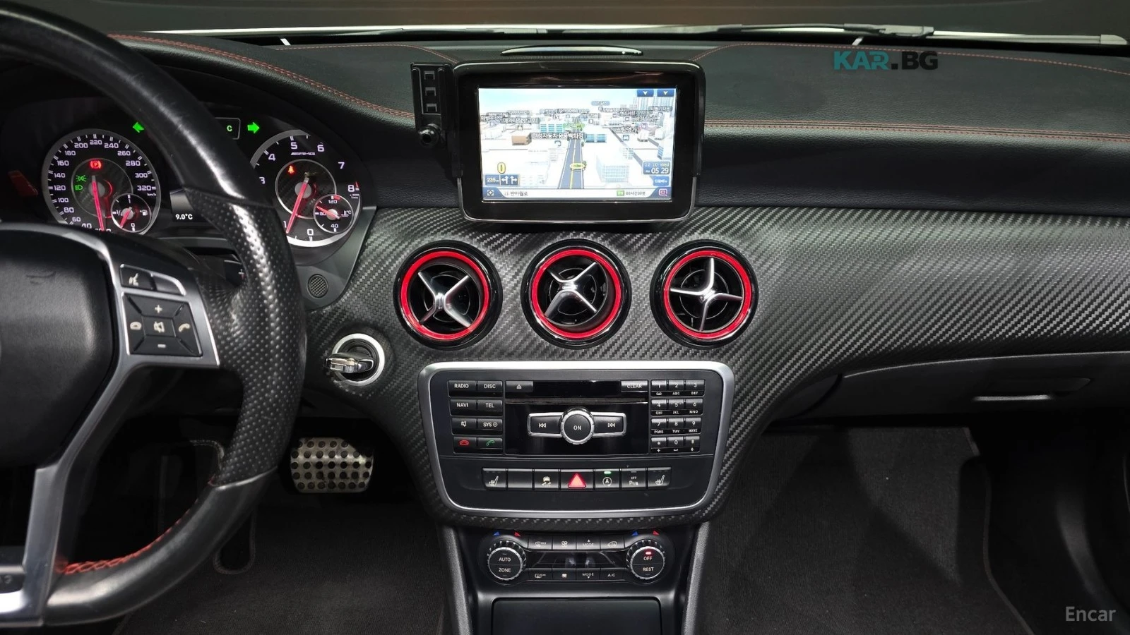 Mercedes-Benz A45 AMG * 4MATIC* КОЖА* ПОДГРЕВ* ПАНОРАМА* NAVI* , снимка 14 - Автомобили и джипове - 54868924