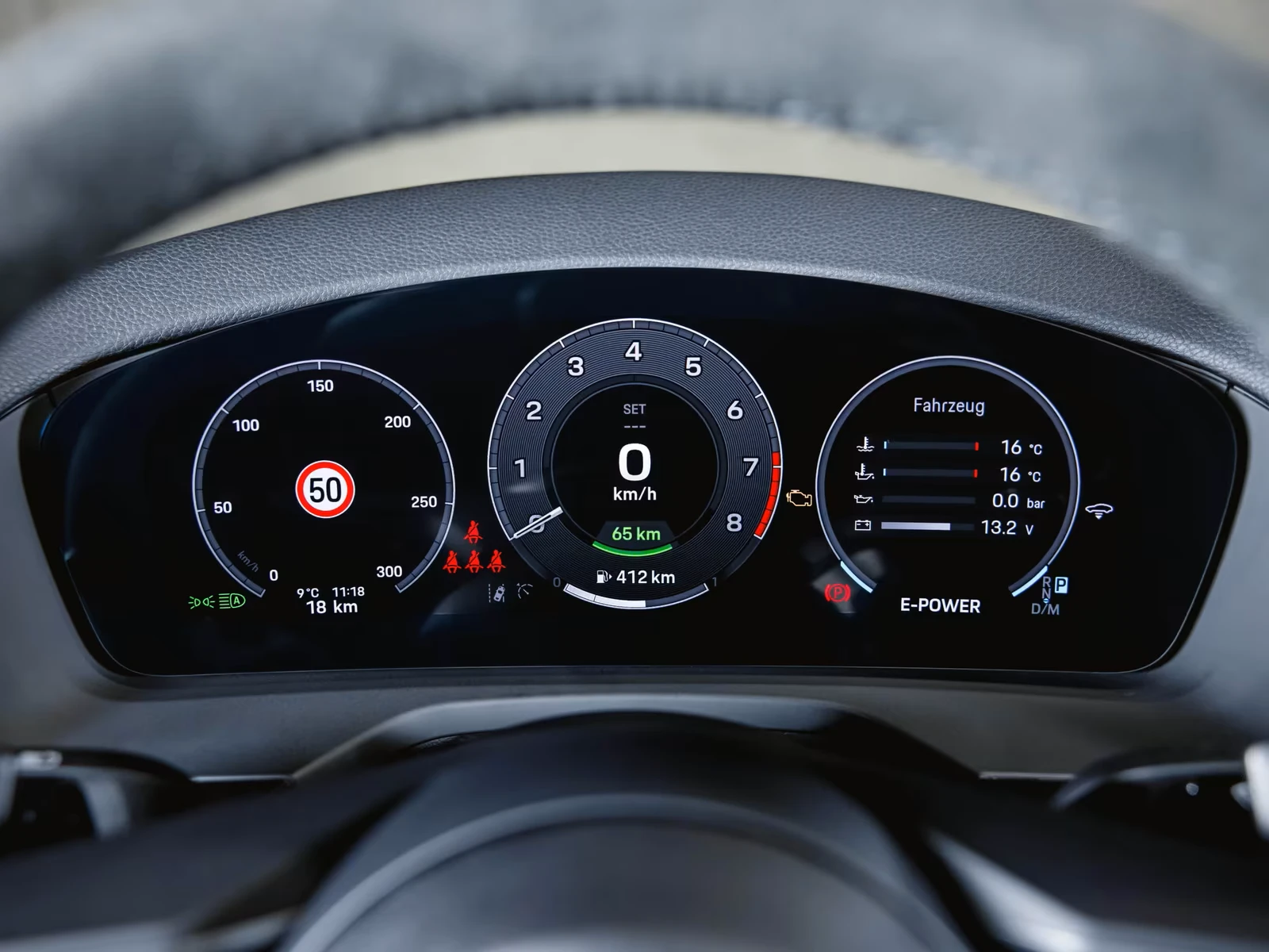 Porsche Panamera 4* E-HYBRID* HYPER* DISTR* 360CAM* MEMORY* KEYLESS, снимка 10 - Автомобили и джипове - 55096993