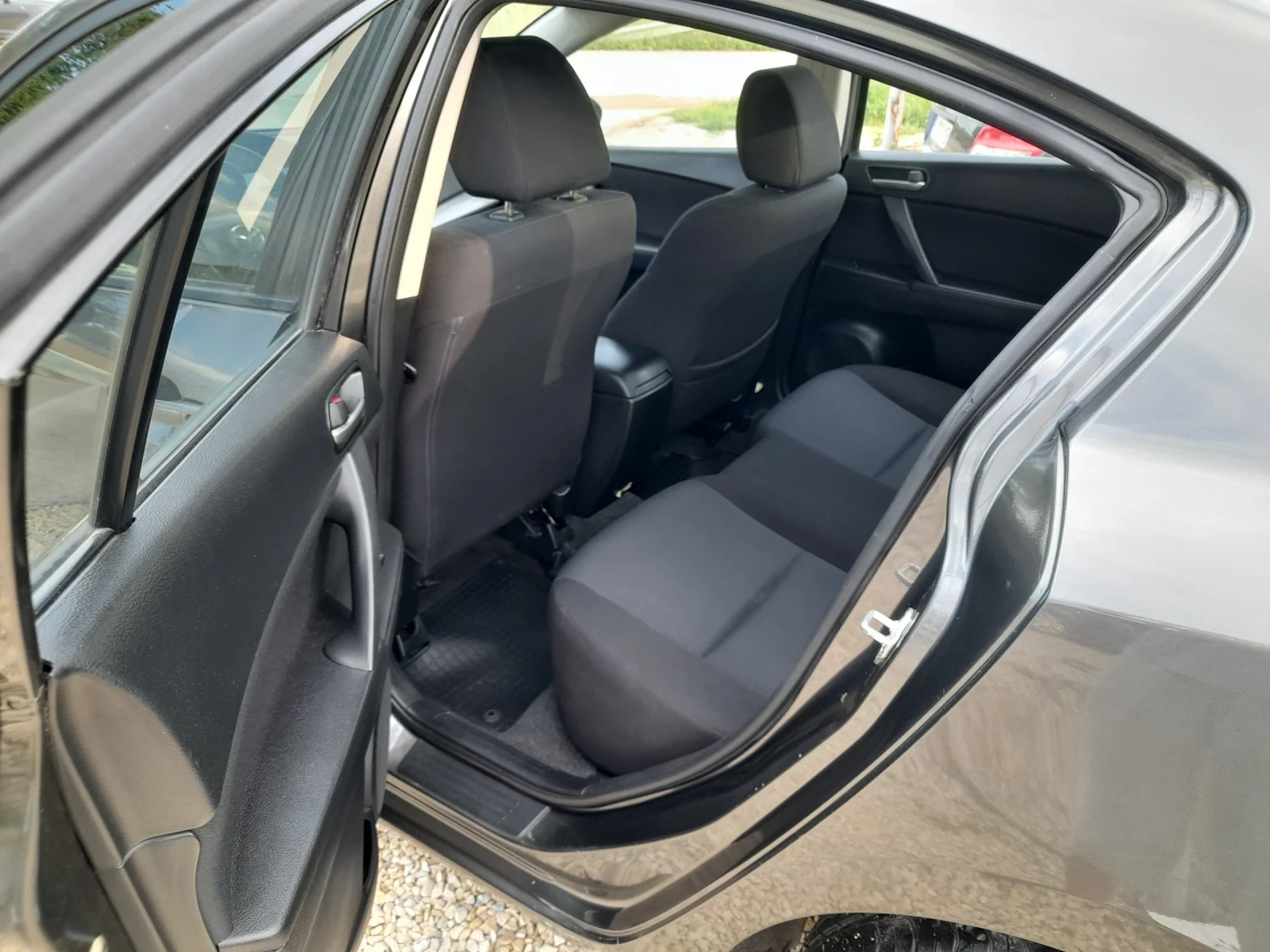 Mazda 3 | Mobile.bg � ����������� 12