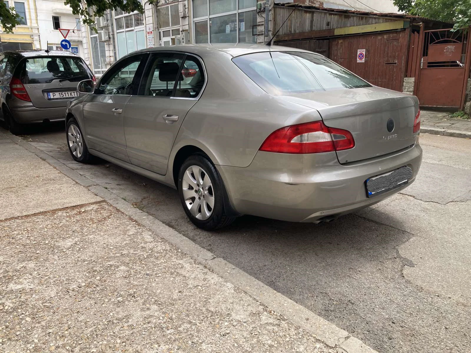 Skoda Superb 2, снимка 2 - Автомобили и джипове - 55375020