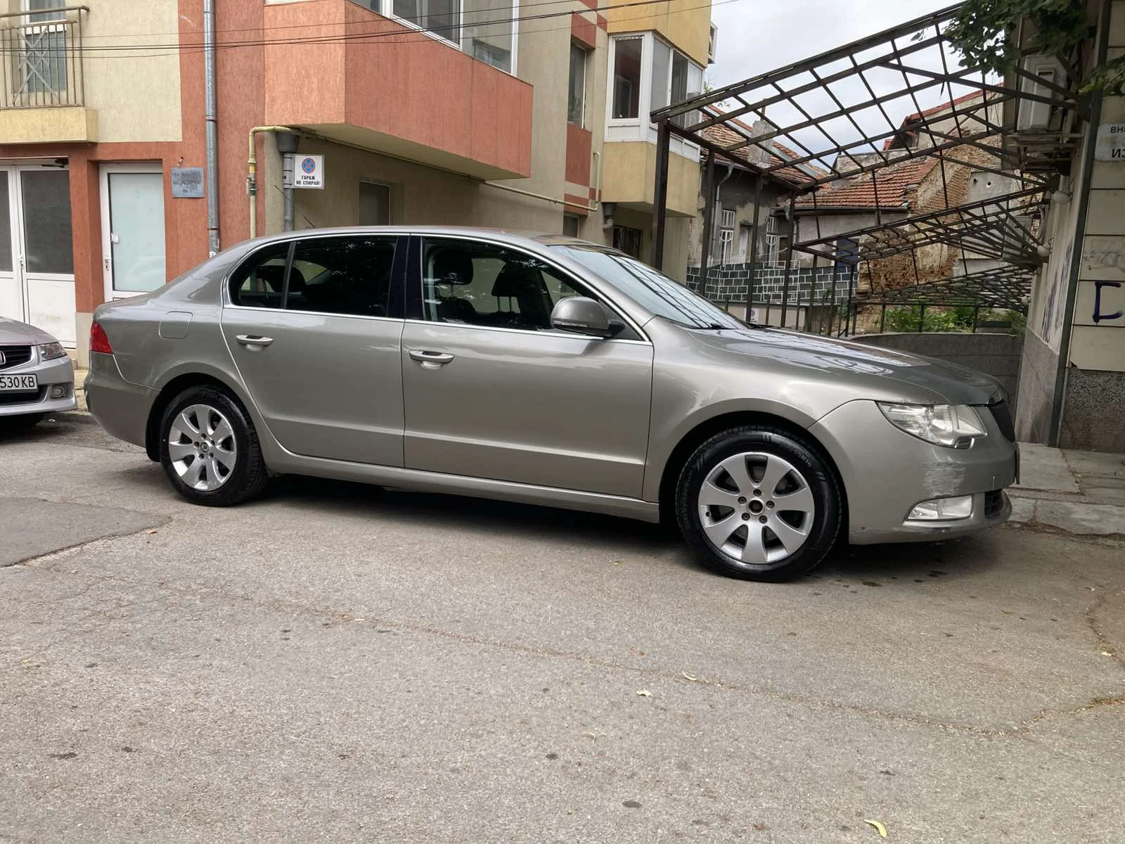 Skoda Superb 2, снимка 9 - Автомобили и джипове - 55375020