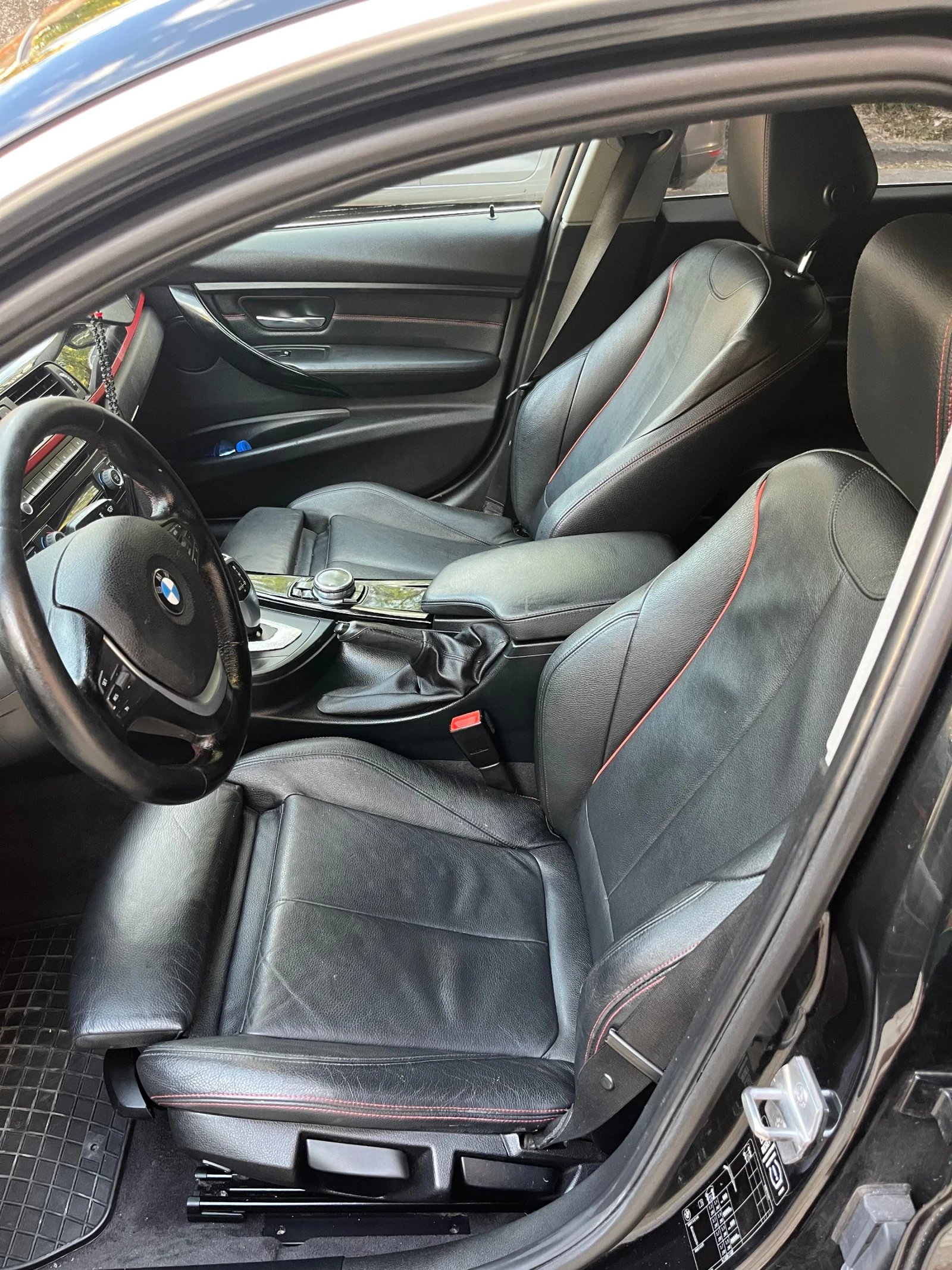 BMW 320 2.0d 163кс, снимка 9 - Автомобили и джипове - 55791497