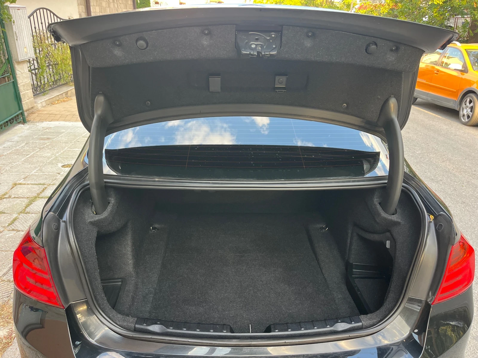 BMW 320 2.0d 163кс, снимка 15 - Автомобили и джипове - 55791497