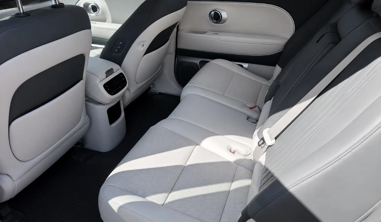 Hyundai IONIQ 9 Performance AWD, снимка 2 - Автомобили и джипове - 55811446