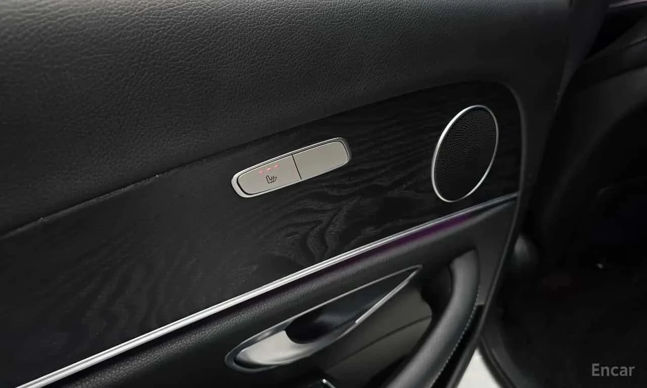 Mercedes-Benz E 220, снимка 16 - Автомобили и джипове - 56689584