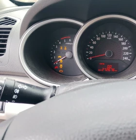 Kia Sorento 2.2 - 4300 € / 8410.07 лв. - 17782845 8