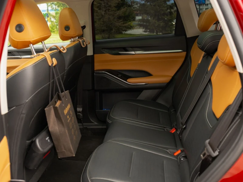 Haval H6 Supreme, снимка 15 - Автомобили и джипове - 52328529