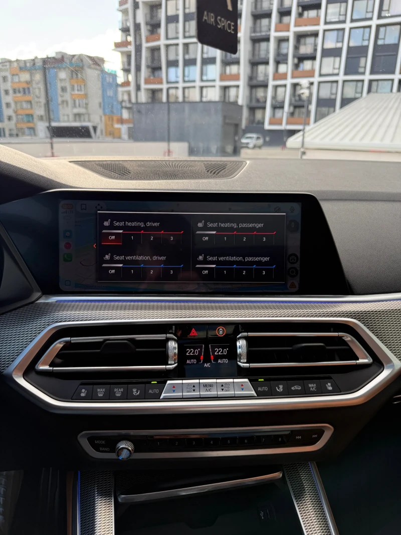 BMW X5 40i M pckg, Massage, Skylounge, снимка 15 - Автомобили и джипове - 52615390