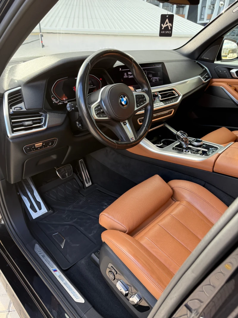 BMW X5 40i M pckg, Massage, Skylounge, снимка 9 - Автомобили и джипове - 52615390