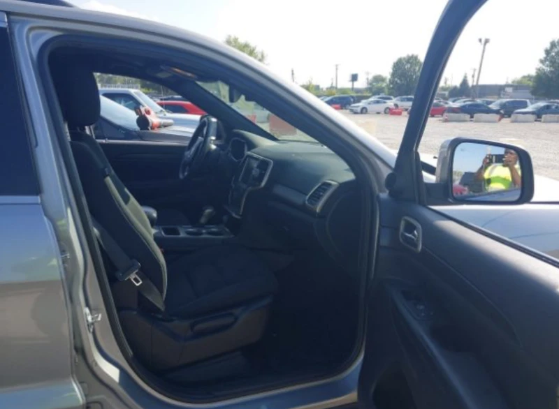 Jeep Grand cherokee LAREDO| 4X4, снимка 6 - Автомобили и джипове - 52696637