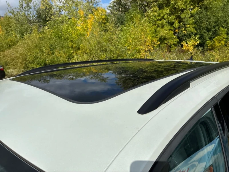 VW Tiguan Comfortline R Line Black Edition  CARFAX, снимка 10 - Автомобили и джипове - 52706576