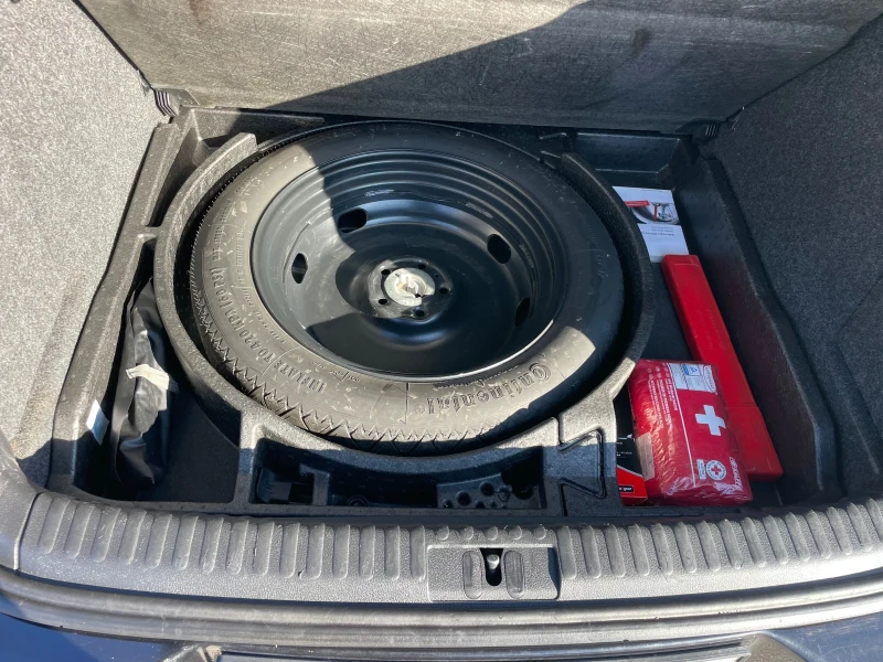 VW Tiguan 2.0TDi 140 к.с. 4Motion FULL ГЕРМАНИЯ, снимка 5 - Автомобили и джипове - 52918335