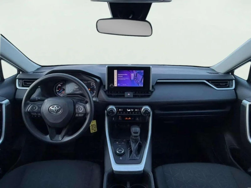 Toyota Rav4 Hybrid LE AWD, снимка 8 - Автомобили и джипове - 53498260