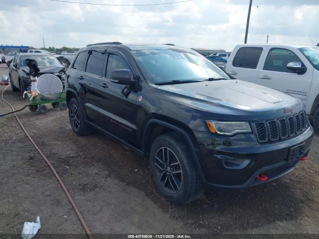 Jeep Grand cherokee TRAILHAWK 2 ключа Дистроник Автоматично паркиране, снимка 8 - Автомобили и джипове - 53997480