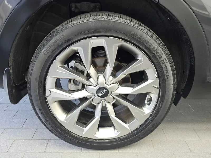 Kia Sorento 2.2 2Wd Prestige, снимка 5 - Автомобили и джипове - 56360648