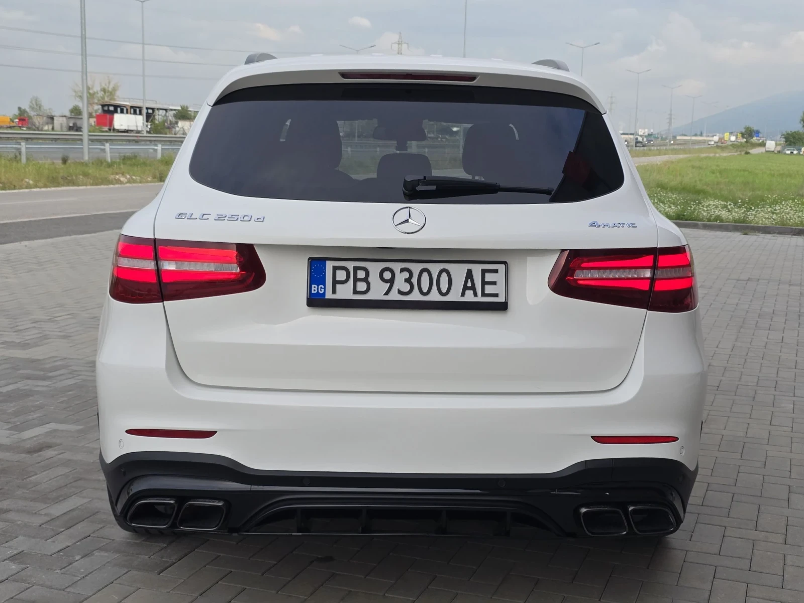 Mercedes-Benz GLC 250 4-MAtic/AMG-Premium/360KAMERI/Black-edition - изображение 5