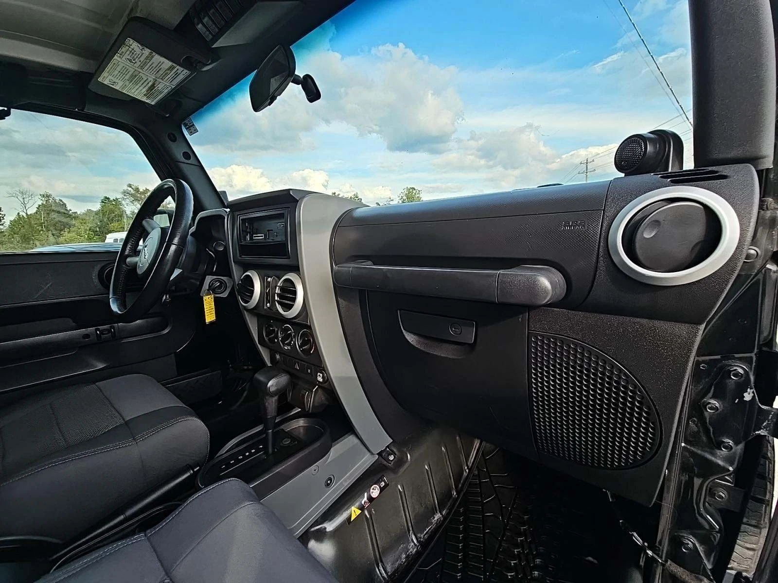 Jeep Wrangler SAHARA* ДЪЛГА БАЗА* 4WD* ЛЕБЕДКА - изображение 10