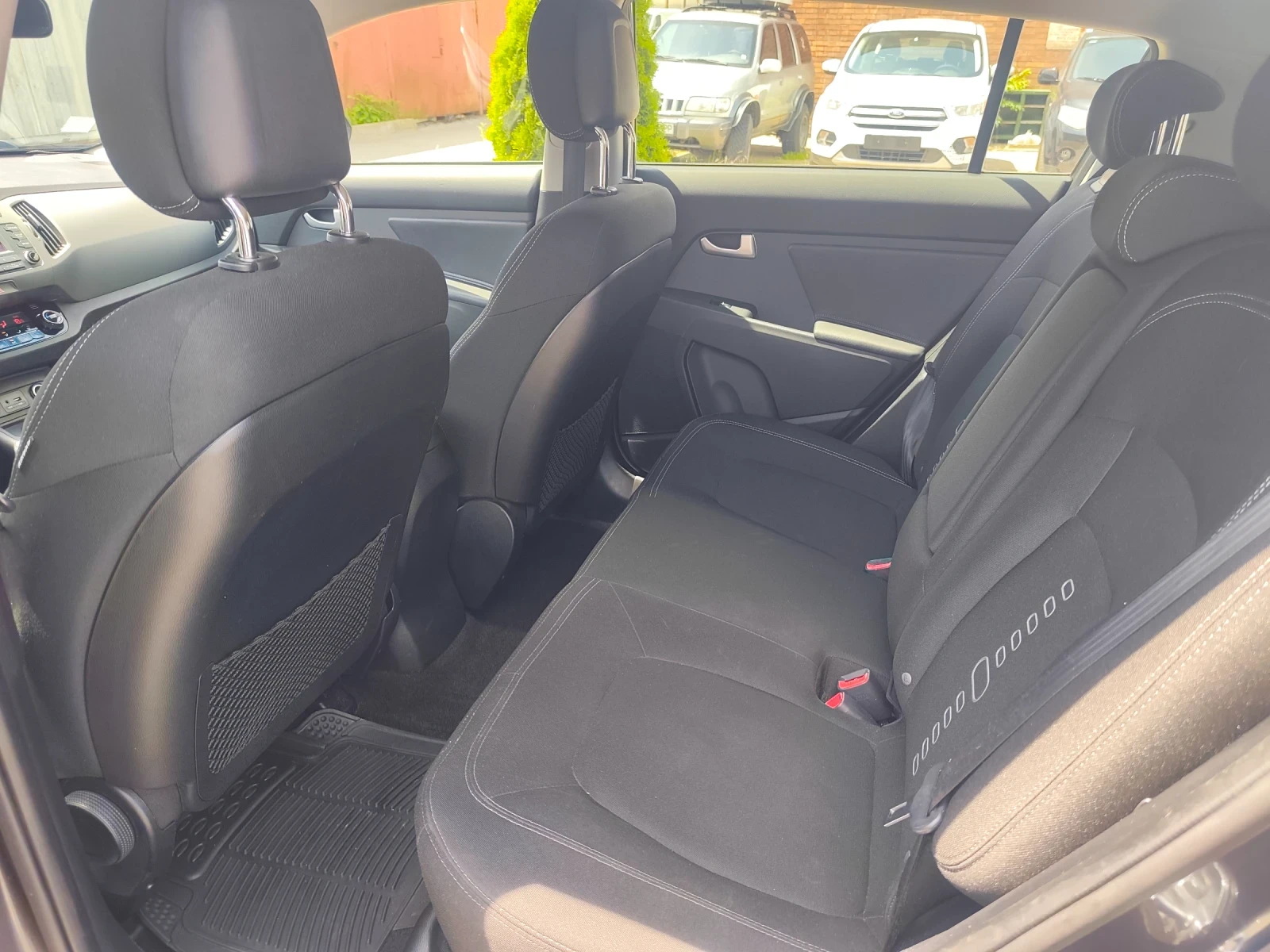 Kia Sportage 1.6 ГАЗ 160000km, снимка 12 - Автомобили и джипове - 52921073