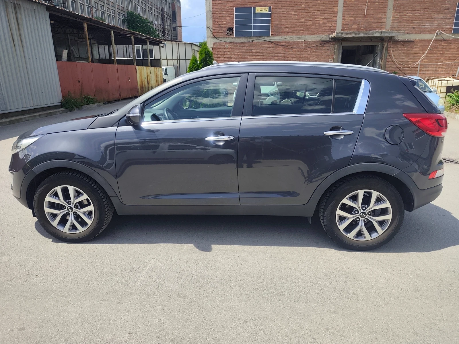 Kia Sportage 1.6 ГАЗ 160000km, снимка 9 - Автомобили и джипове - 52921073
