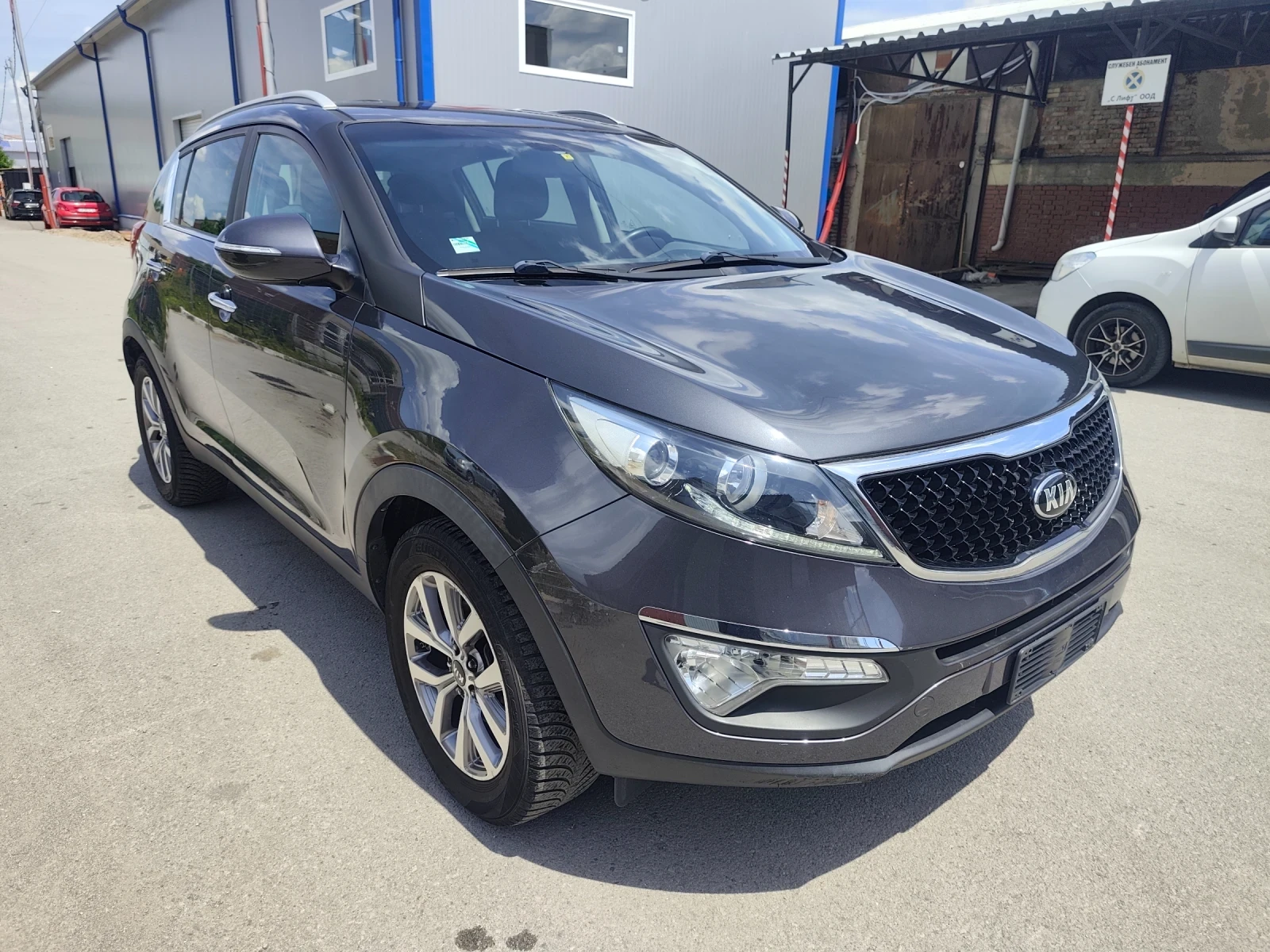 Kia Sportage 1.6 ГАЗ 160000km, снимка 4 - Автомобили и джипове - 52921073