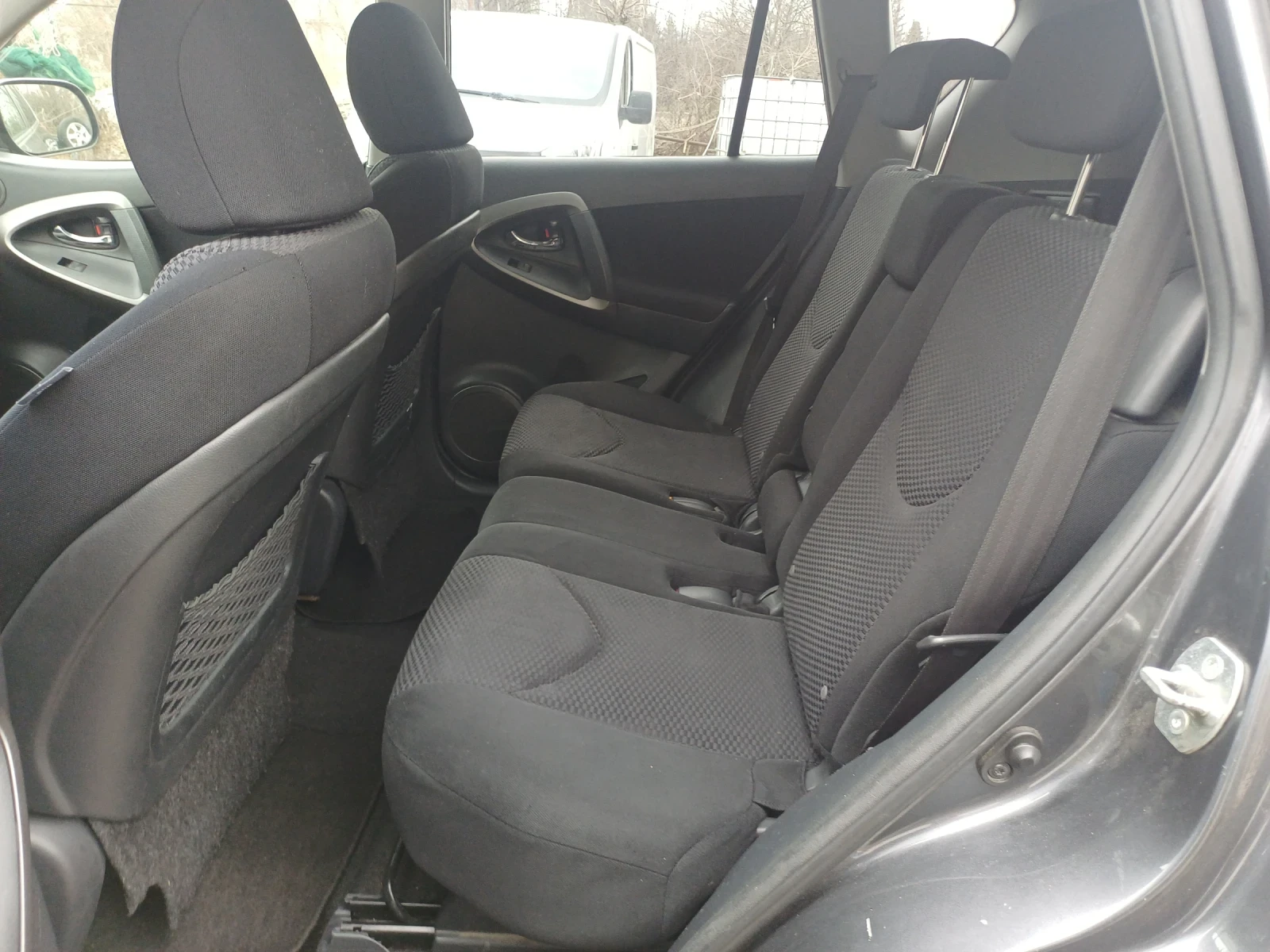 Toyota Rav4 2.2 D4D - изображение 10