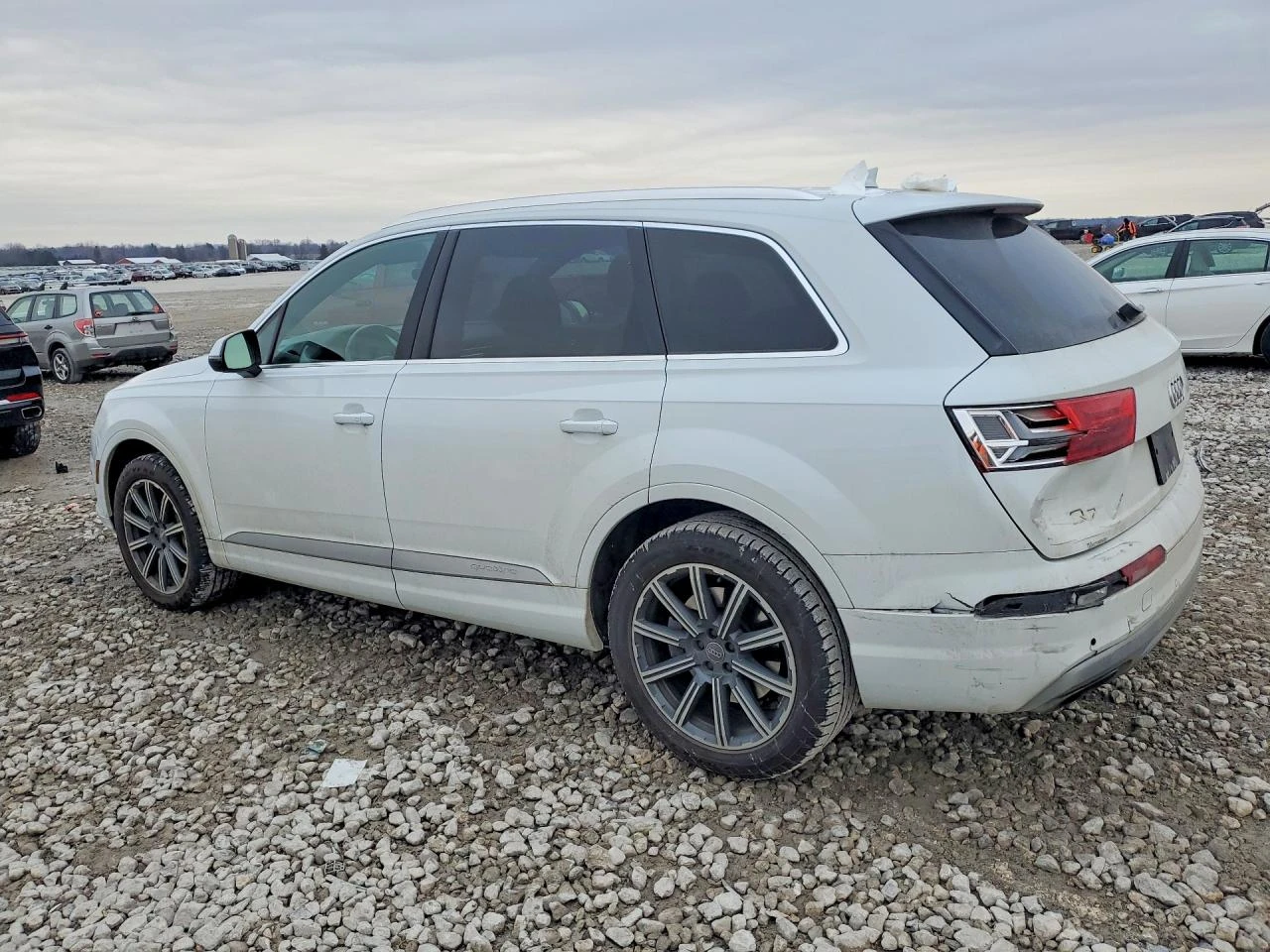 Audi Q7 3.0T PREMIUM PLUS* DIGITAL* BOSE* PANO* ОБДУХВАНЕ* - изображение 2