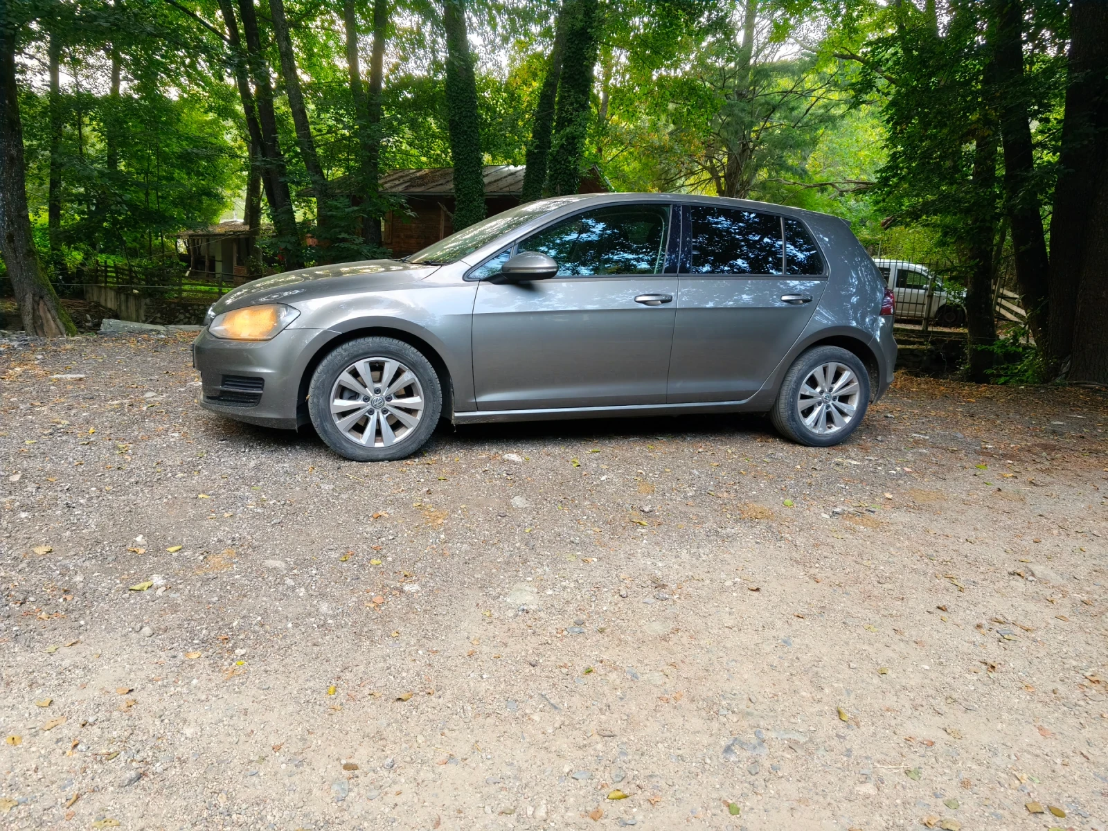 VW Golf Десен волан 